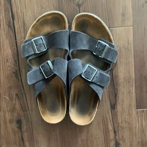 Men’s size 41 Birkenstock Sandals